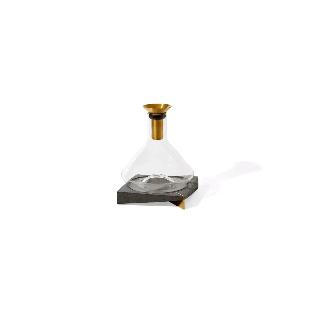 Rabbit Premium Wine Decanter with Sediment Strainer and Integrated Aerator - New